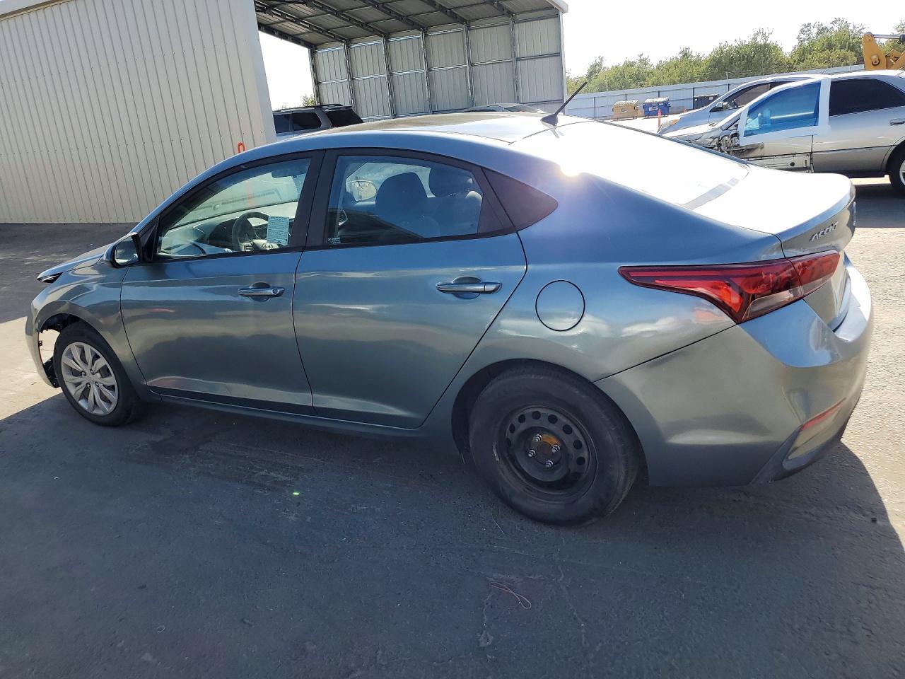 2019 Hyundai Accent Se - Image 2
