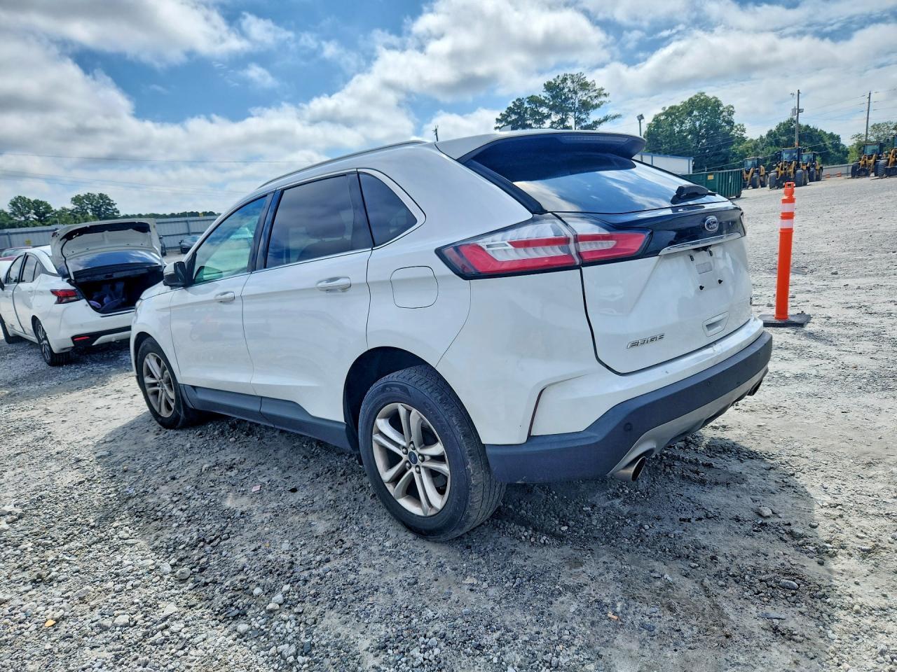 2019 Ford Edge Sel - Image 2