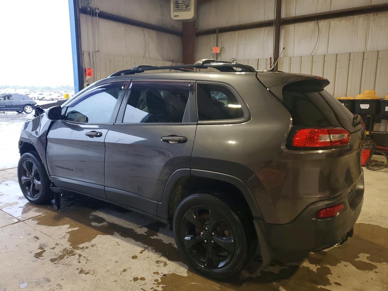 2016 Jeep Cherokee Sport - Image 2