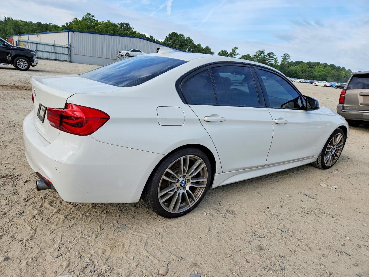 2016 BMW 340 I - Image 3