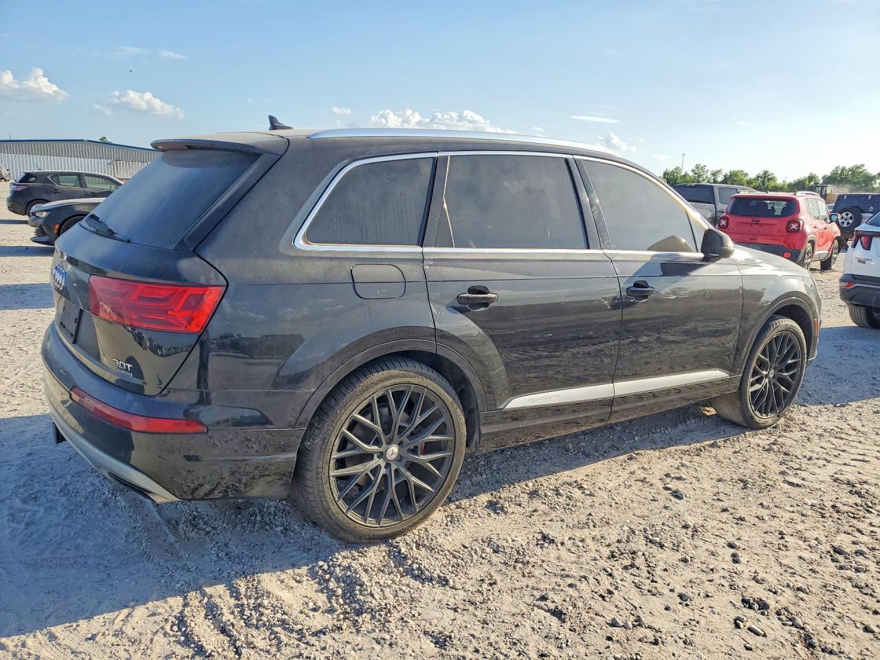 2017 Audi Q7 Premium Plus - Фото 3