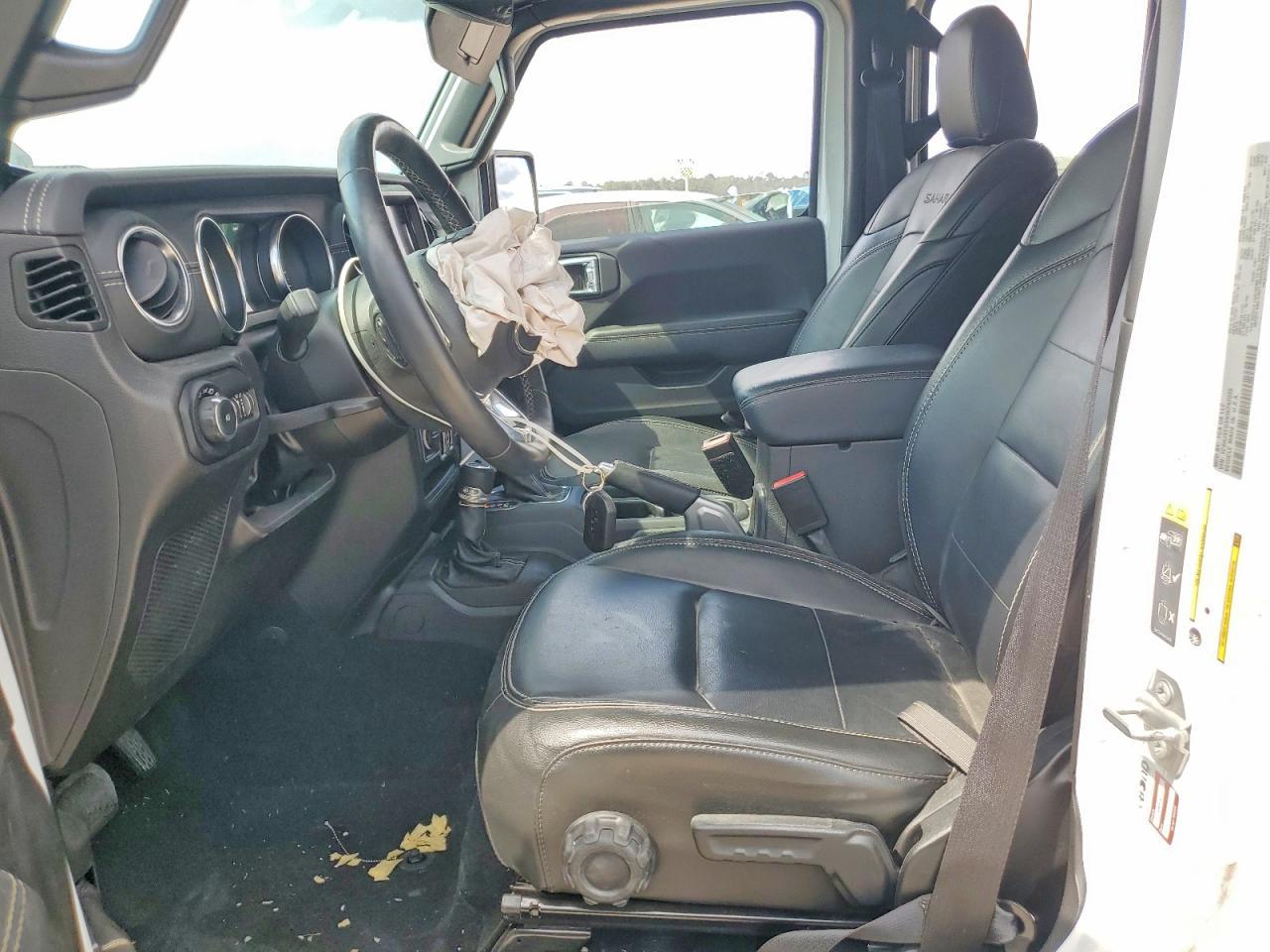 2022 Jeep Wrangler Unlimited Sahara - Image 7