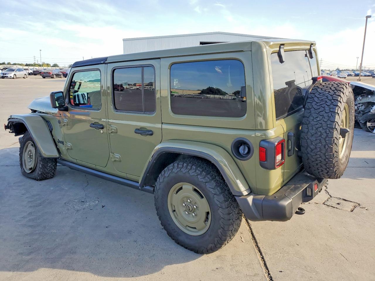 2026 Jeep Wrangler Sport - Фото 2