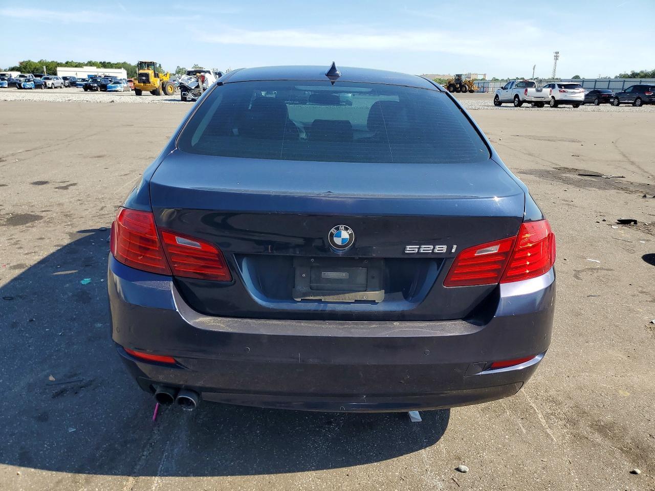 2016 BMW 528 I - Фото 6