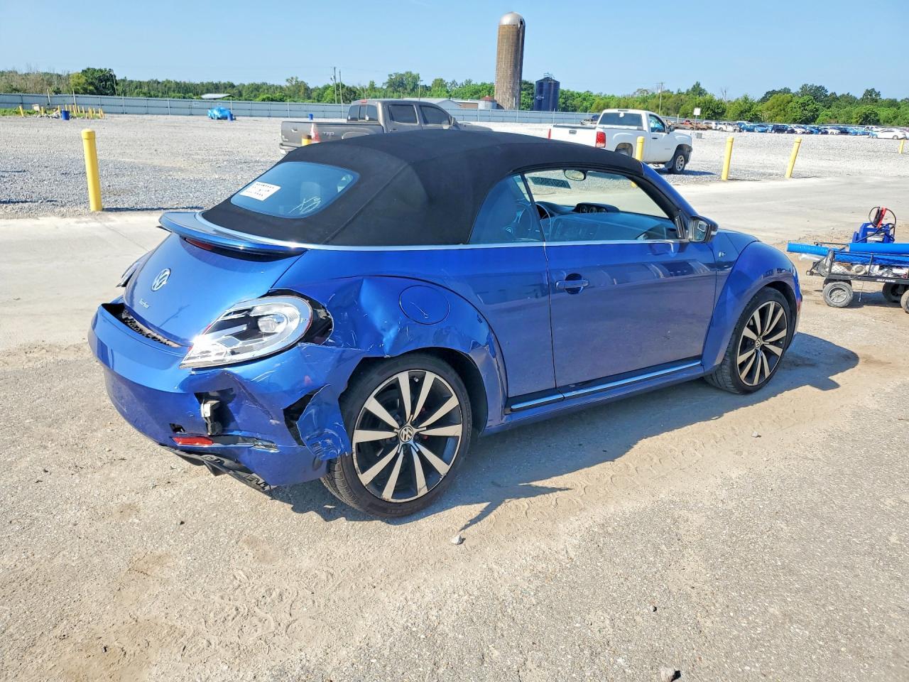 2014 Volkswagen Beetle Turbo - Фото 3