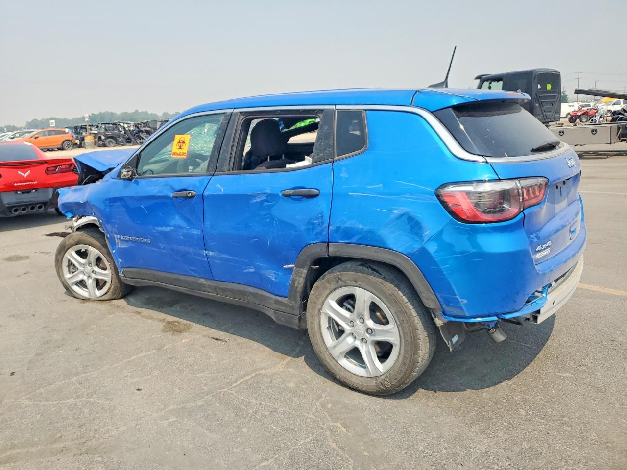 2024 Jeep Compass Sport - Фото 2