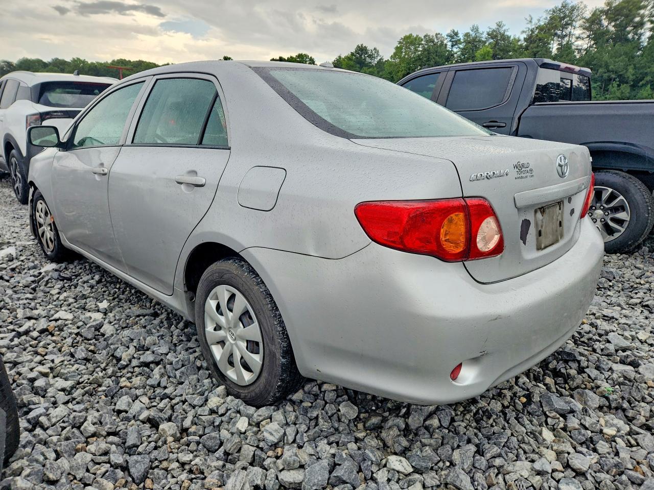 2010 Toyota Corolla Le - Фото 2