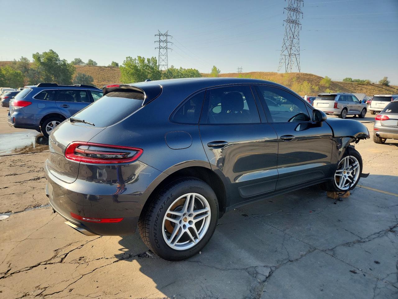 2018 Porsche Macan - Image 3
