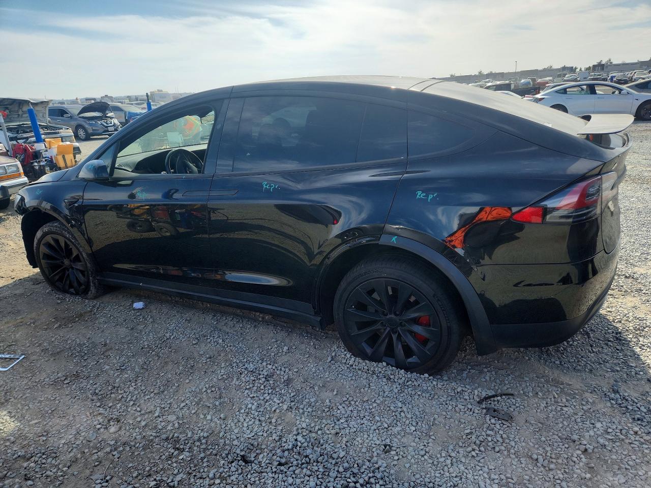 2019 Tesla Model X - Image 2