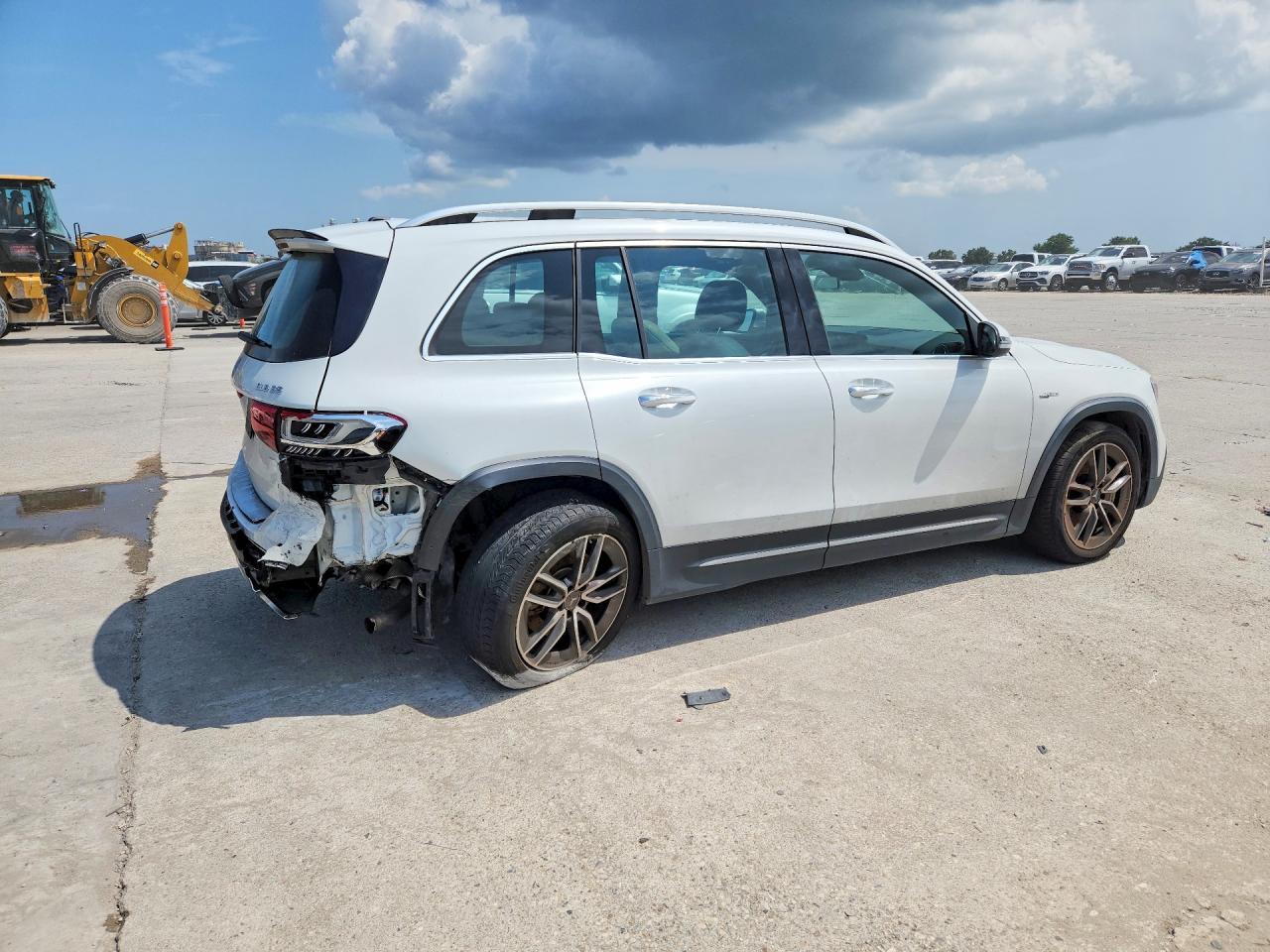 2022 Mercedes-Benz Glb Amg 35 4Matic - Фото 3