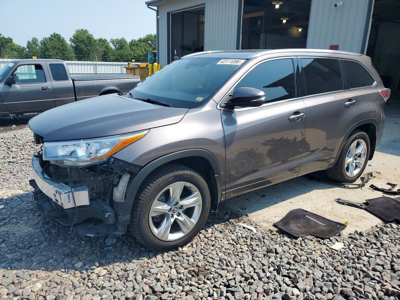 2016 Toyota Highlander Limited Platinum