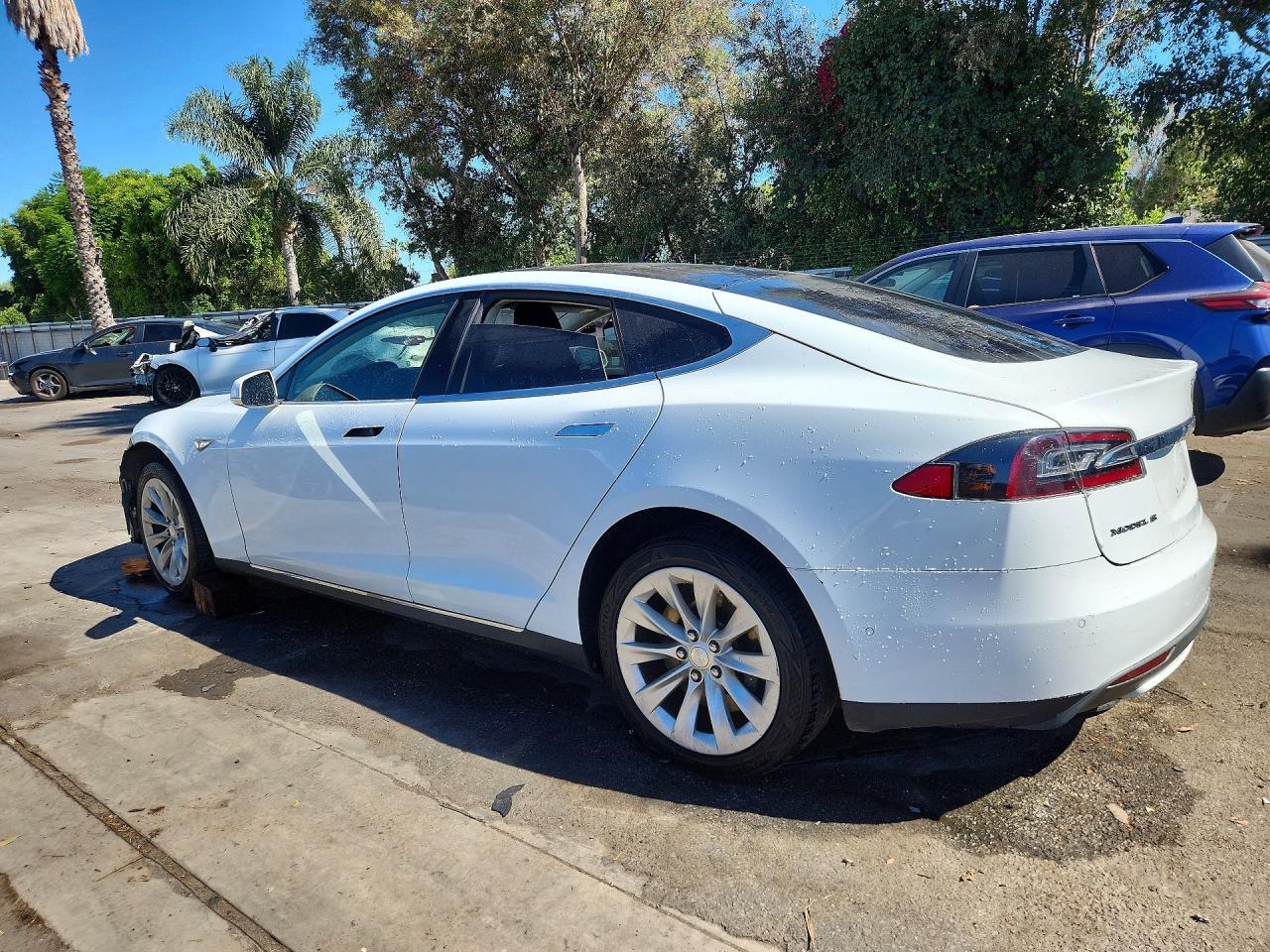 2016 Tesla Model S - Фото 2