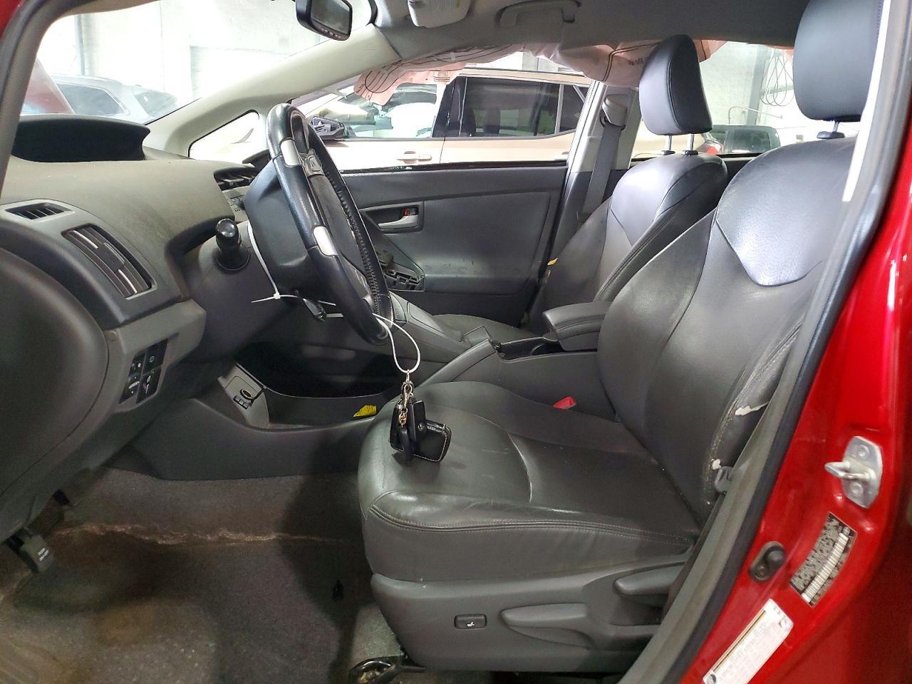 2011 Toyota Prius Five - Фото 7