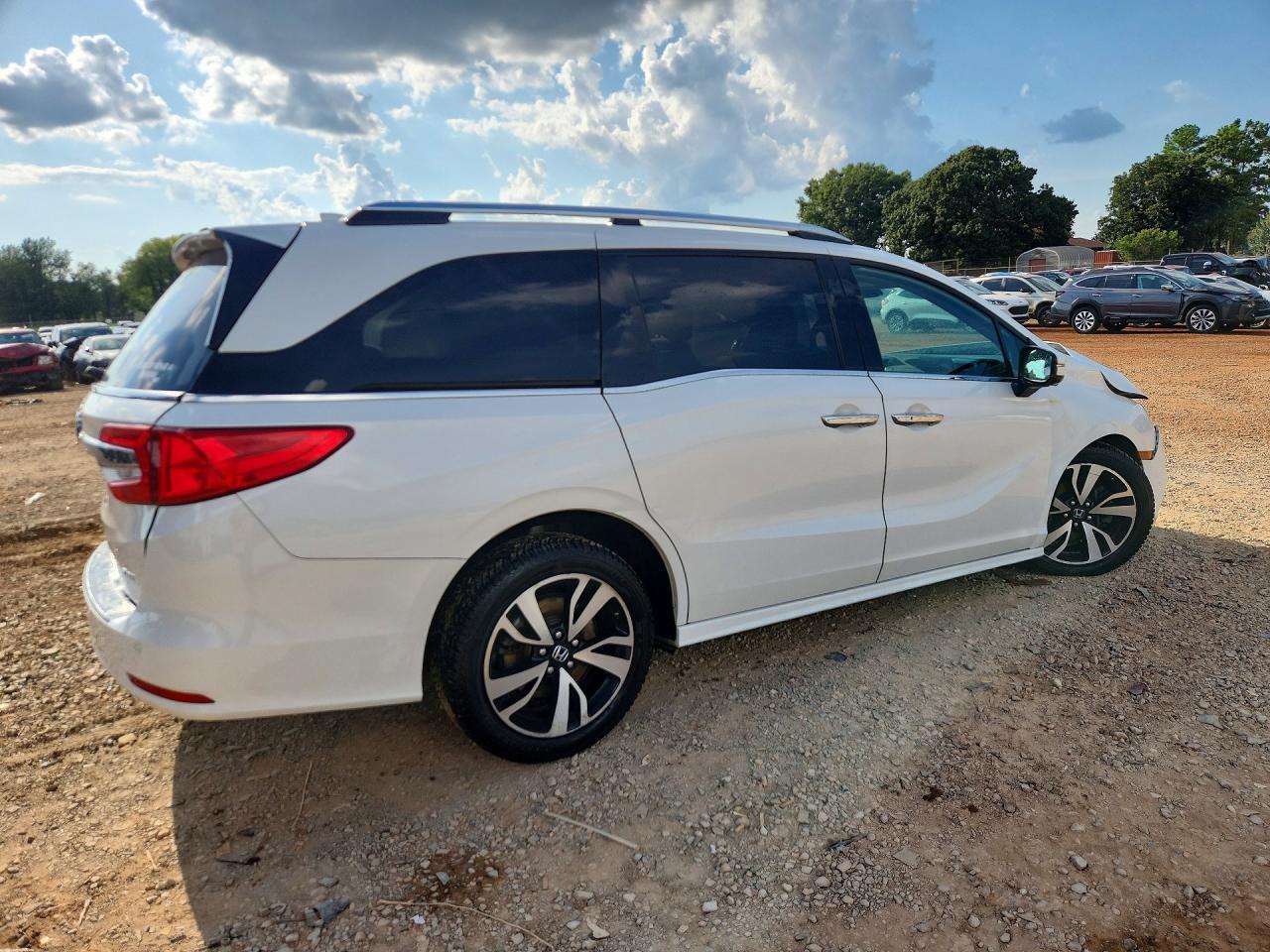 2020 Honda Odyssey Elite - Image 3