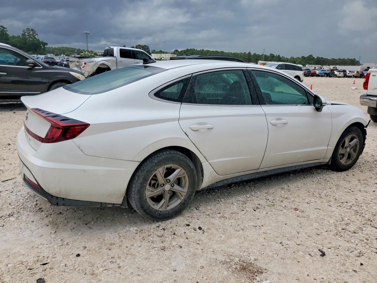 2022 Hyundai Sonata Se - Image 3
