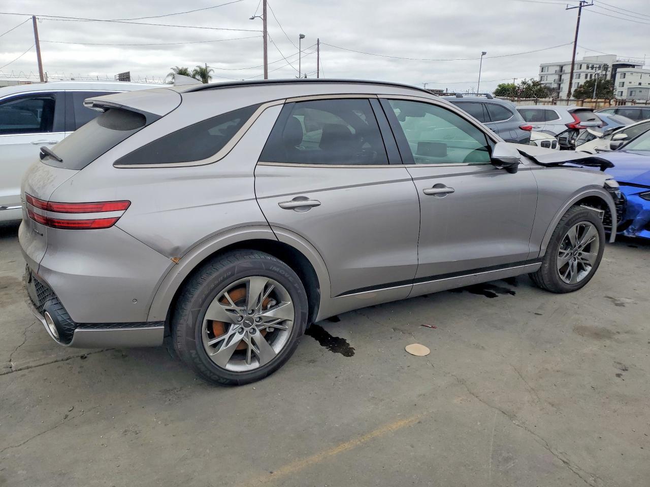 2022 Genesis Gv70 3.5T Sport - Image 3