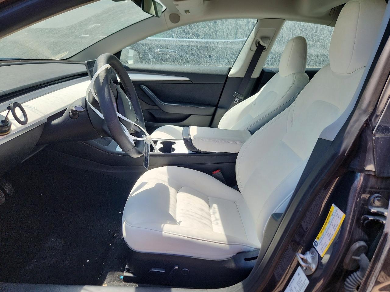2023 Tesla Model 3 - Фото 7