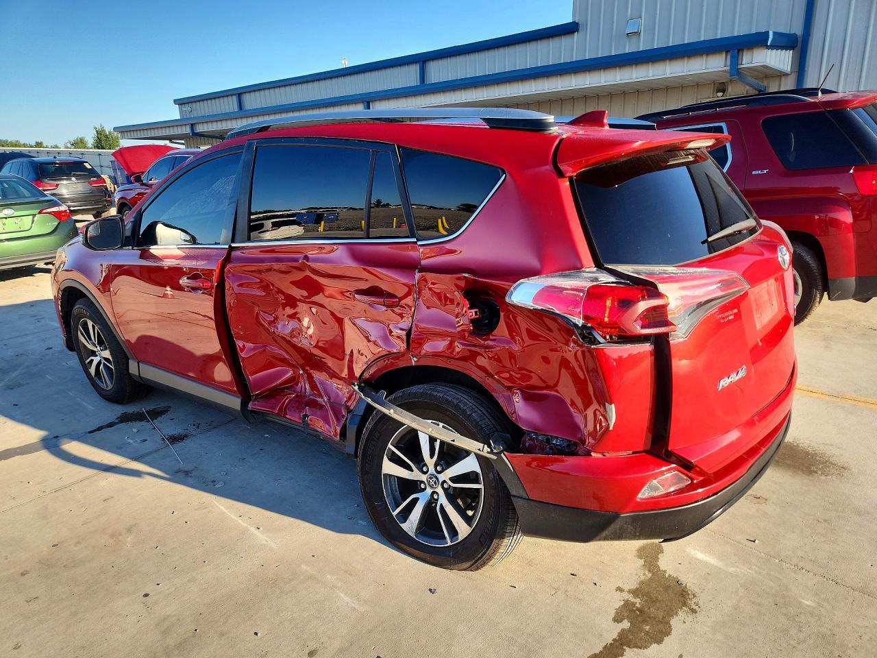 2017 Toyota Rav4 Xle - Image 2