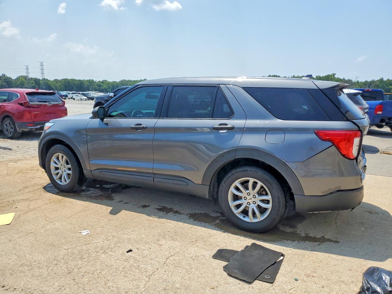 2021 Ford Explorer - Image 2