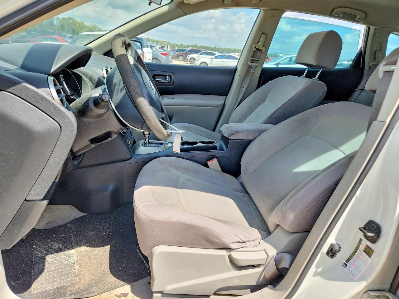 2009 Nissan Rogue S - Image 7