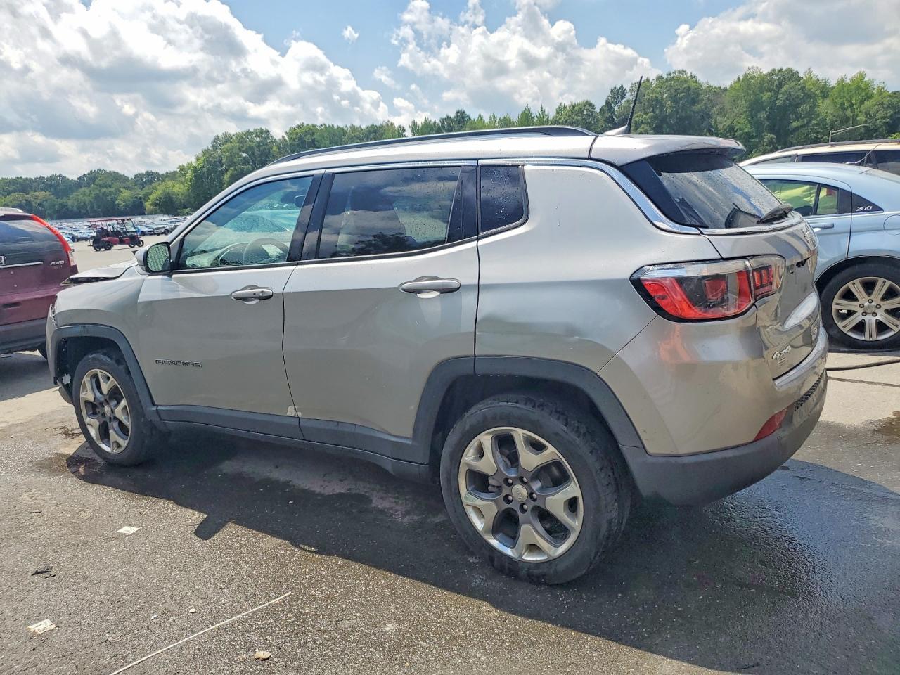 2020 Jeep Compass Limited - Фото 2