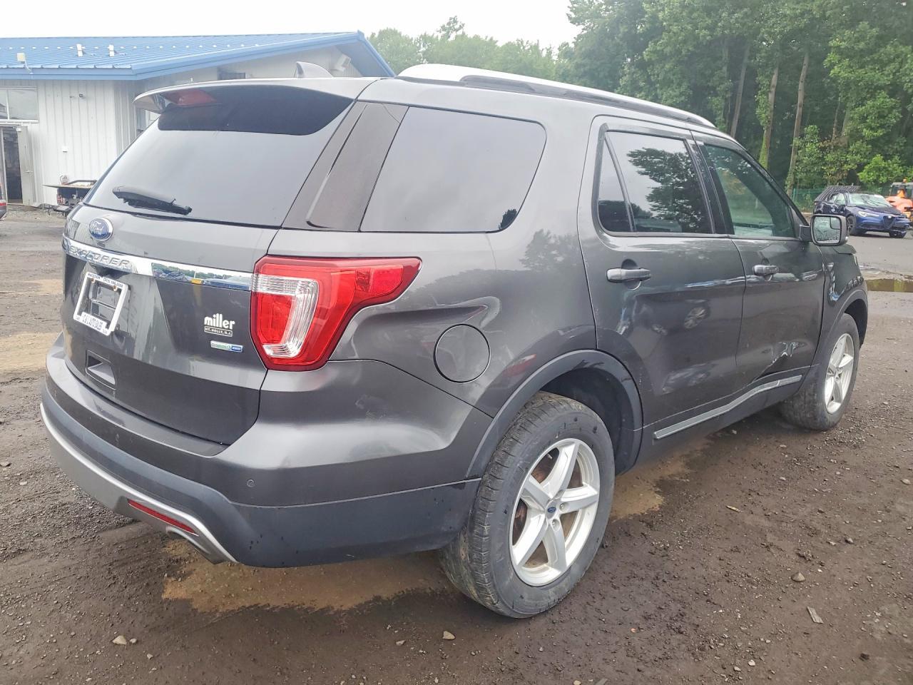 2017 Ford Explorer Xlt - Фото 3