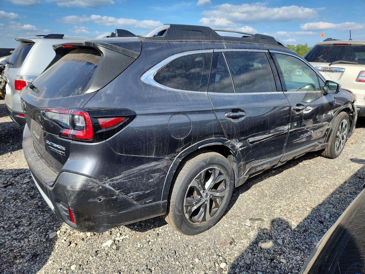 2021 Subaru Outback Touring - Image 3