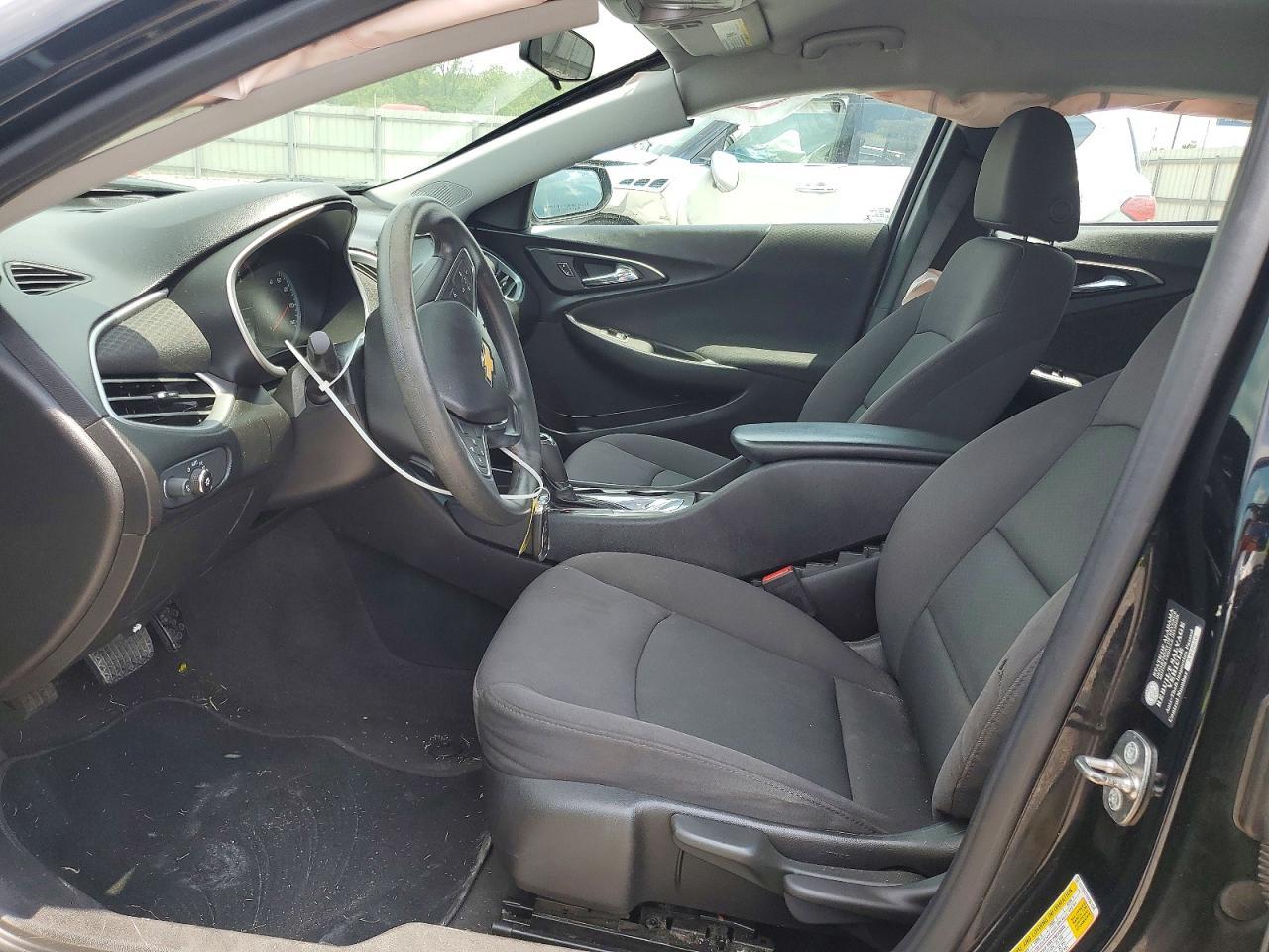 2017 Chevrolet Malibu Ls - Фото 7