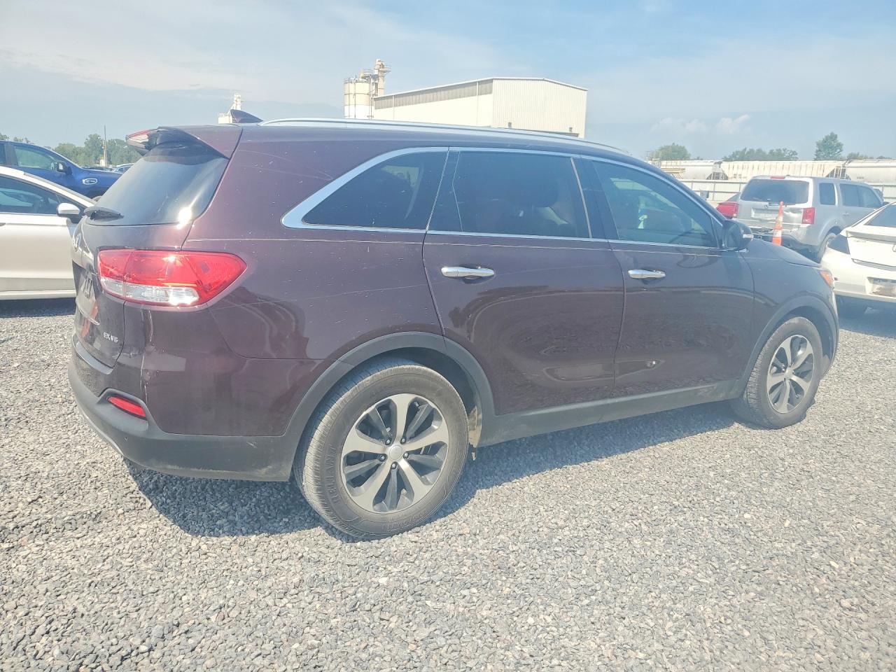 2016 Kia Sorento Ex - Image 3