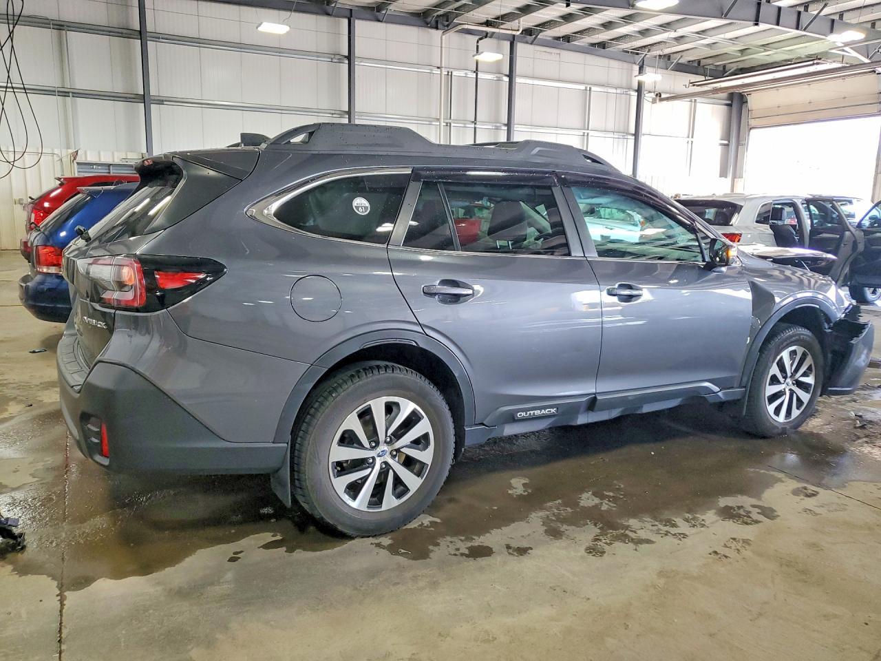 2021 Subaru Outback Premium - Фото 3