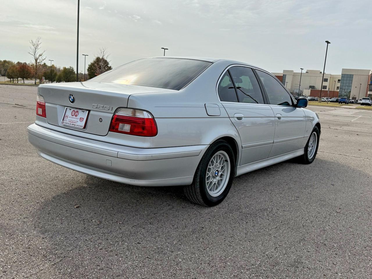 2002 BMW 525 I Automatic - Image 4