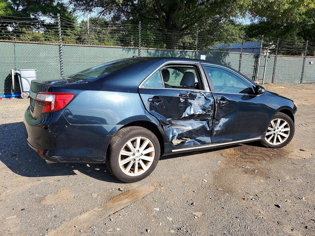 2014 Toyota Camry Xle - Фото 3