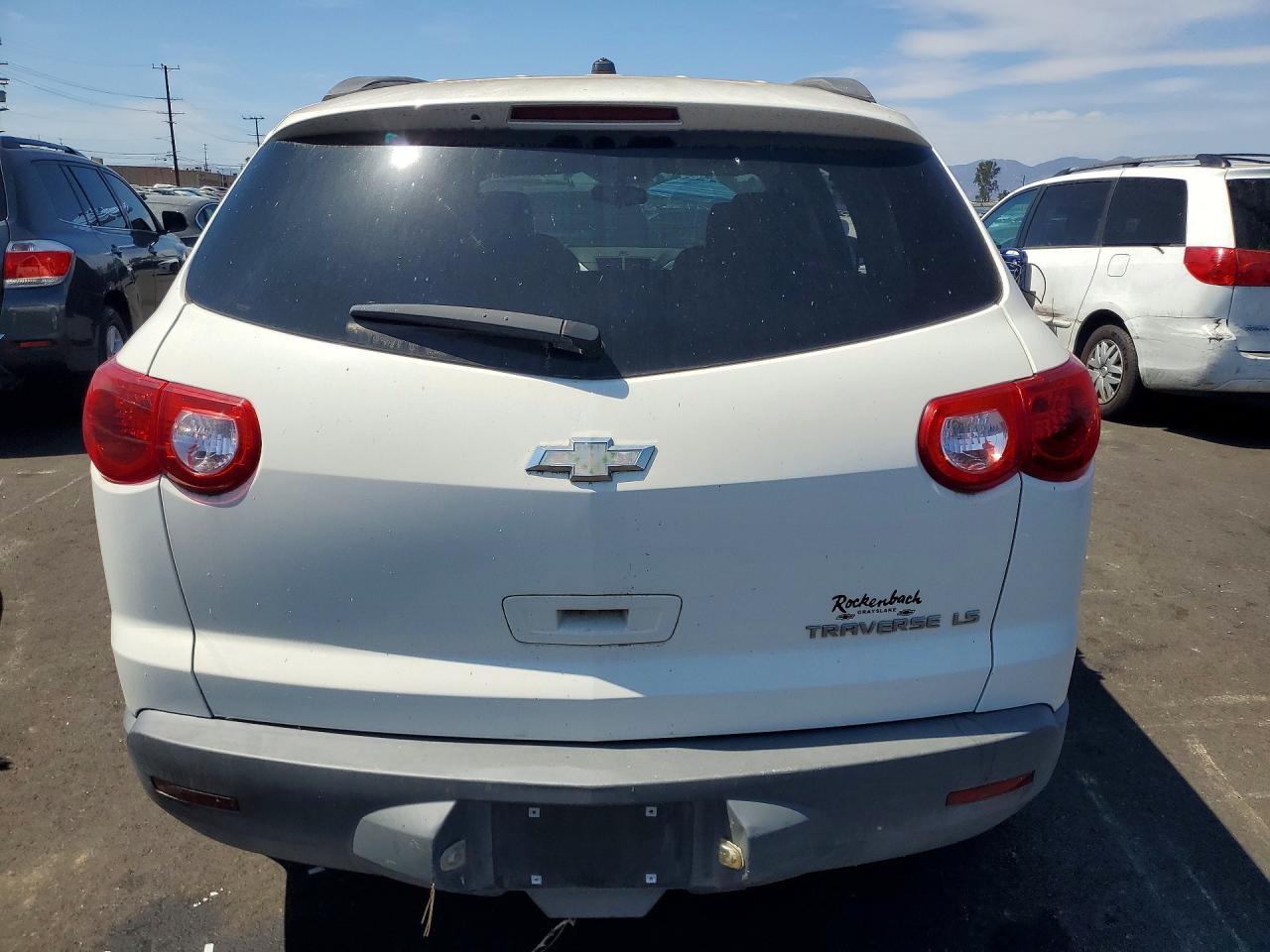 2012 Chevrolet Traverse Ls - Image 6