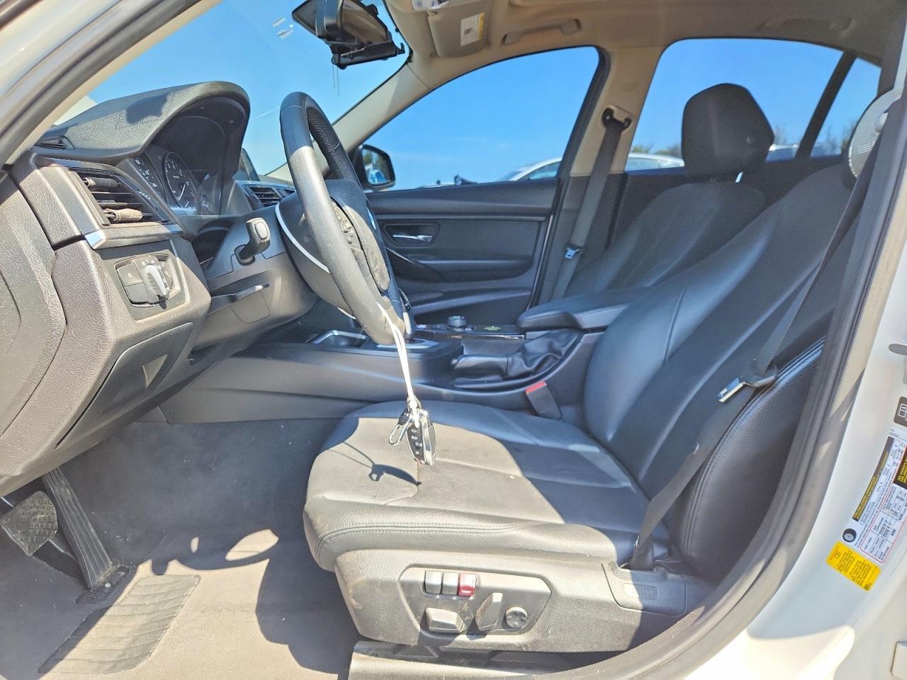 2015 BMW 320 I - Image 7