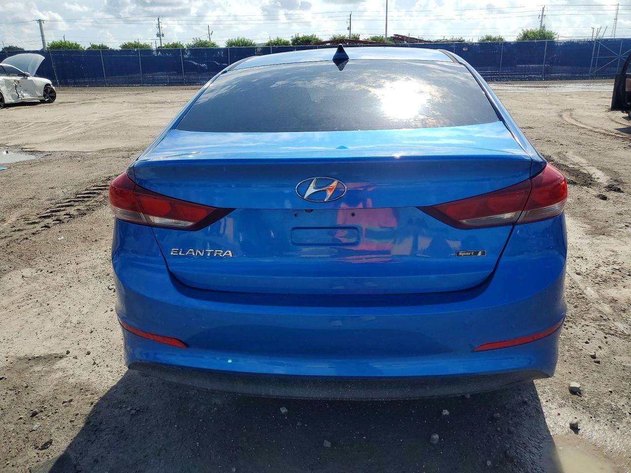 2017 Hyundai Elantra Se - Фото 6