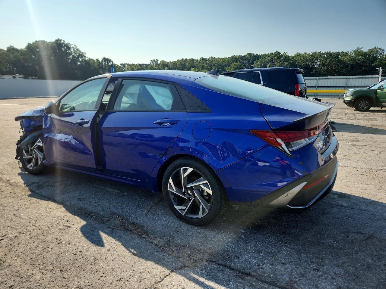 2025 Hyundai Elantra Hybrid Sel Sport - Фото 2