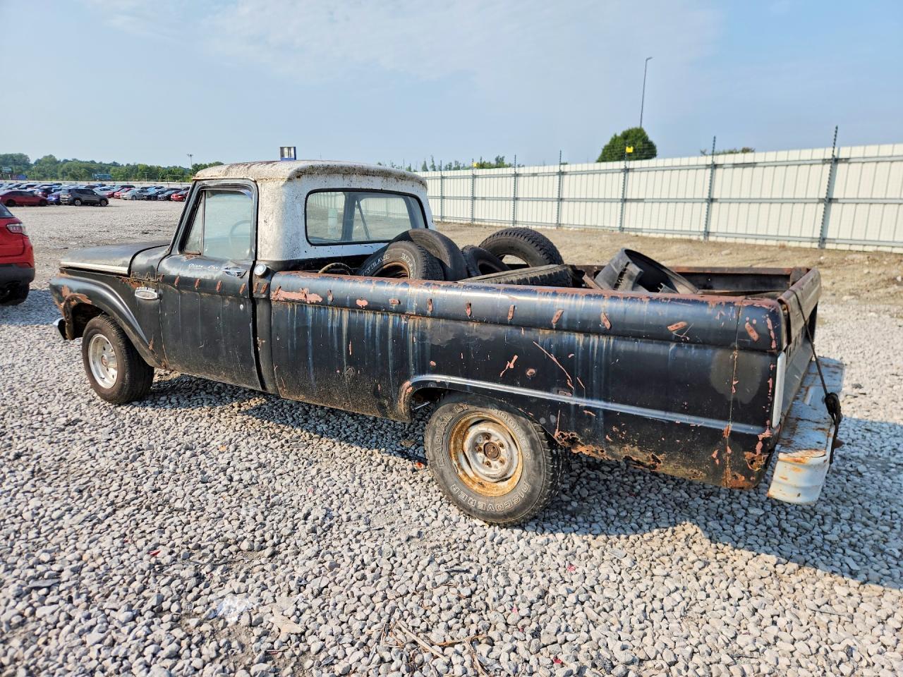 1965 Ford F100 - Фото 2