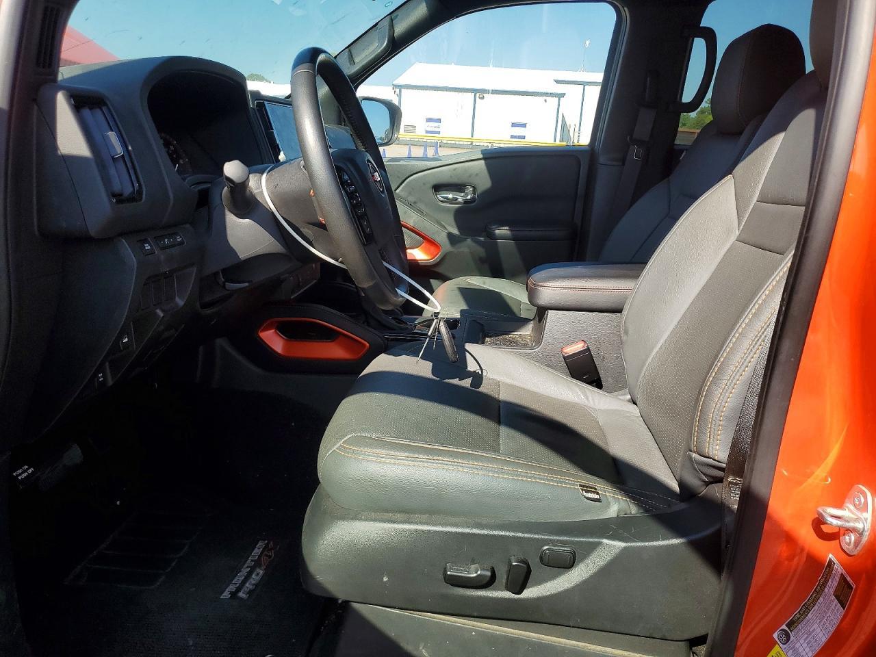 2025 Nissan Frontier Pro-4X - Фото 7