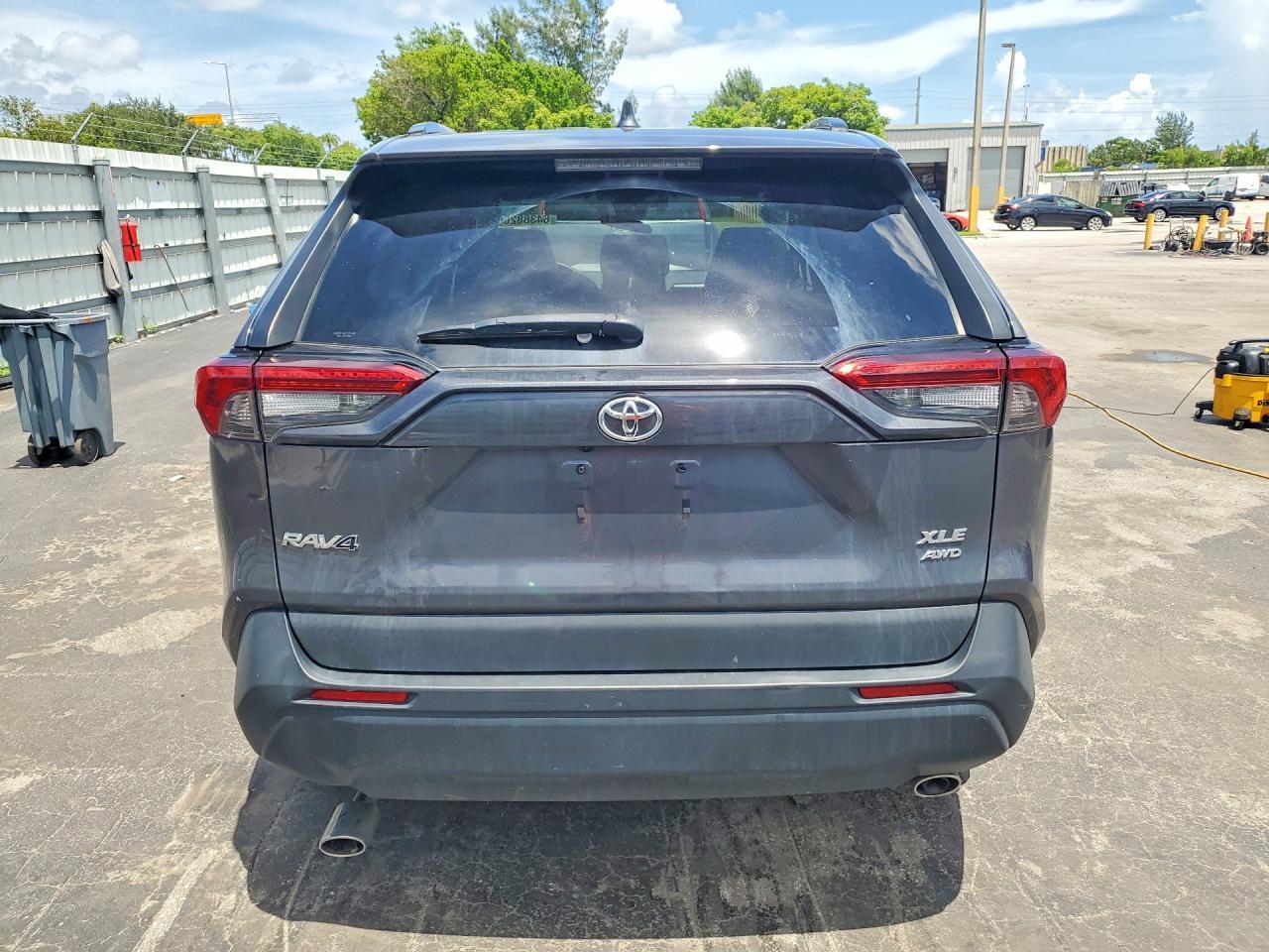 2022 Toyota Rav4 Xle - Фото 6