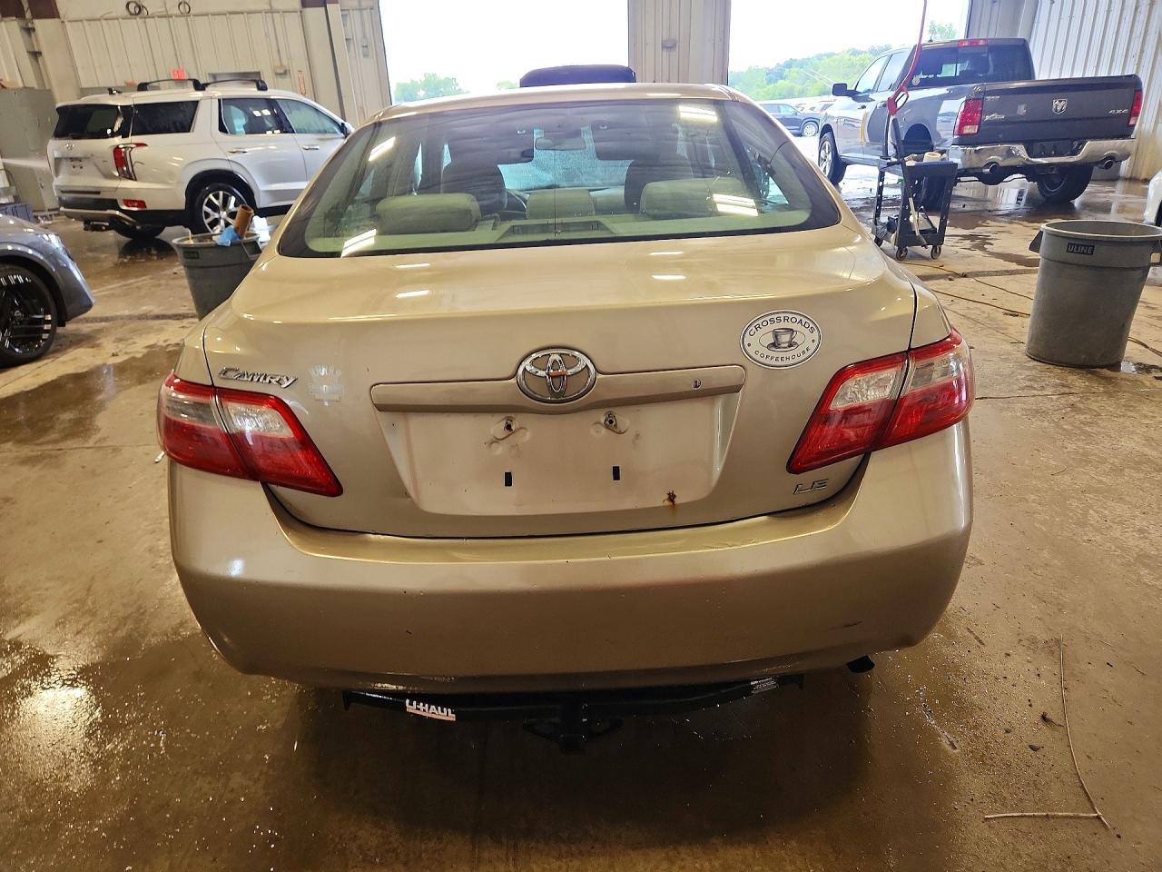 2008 Toyota Camry Le - Фото 6