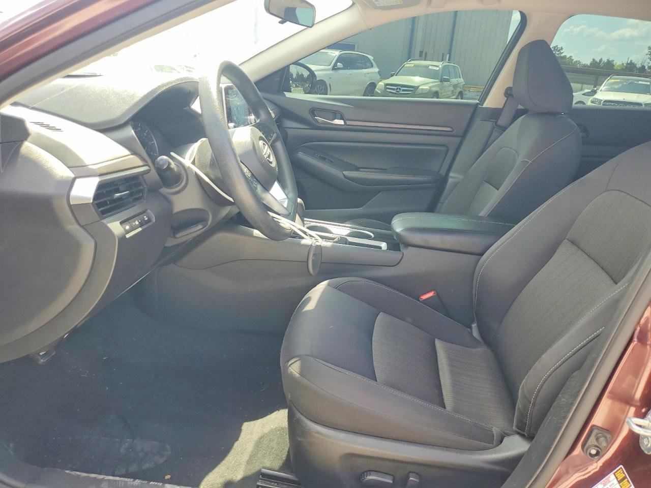 2024 Nissan Altima - Фото 7