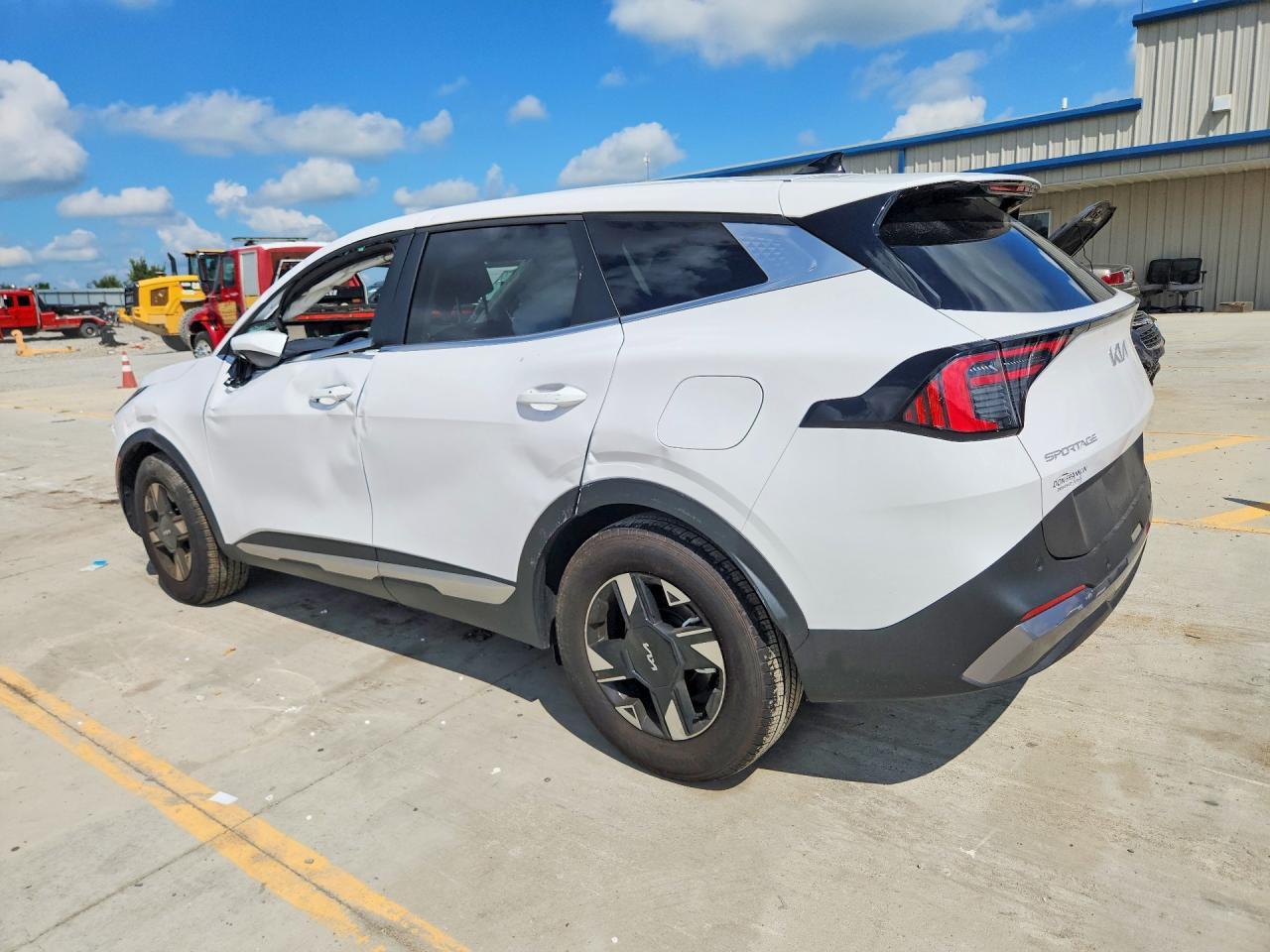 2026 Kia Sportage Lx - Image 2