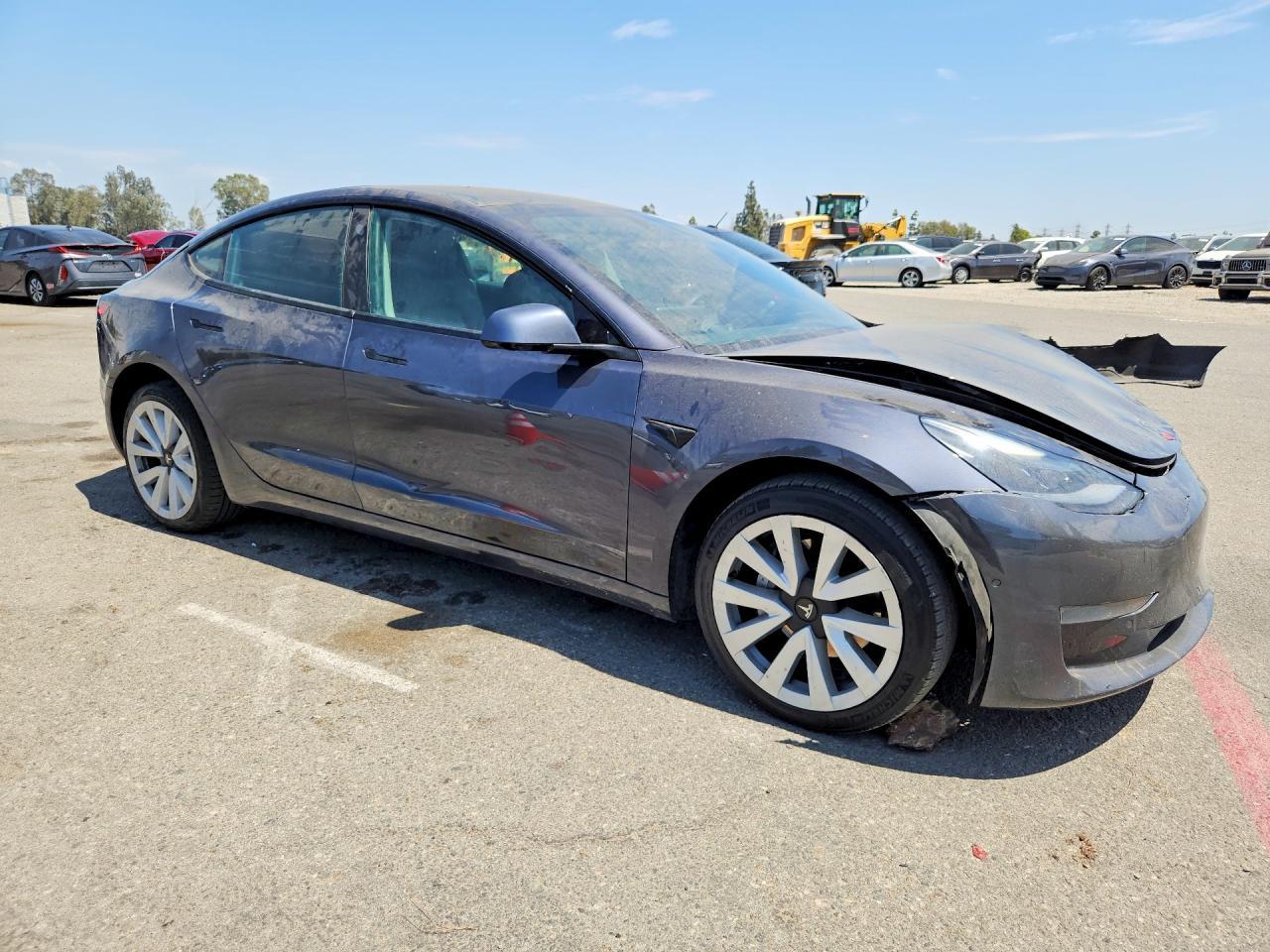 2021 Tesla Model 3 - Фото 4