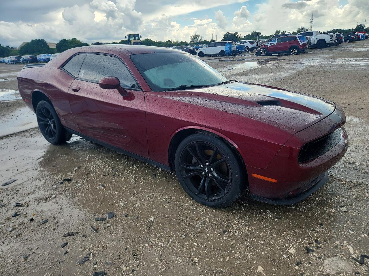 2017 Dodge Challenger Sxt - Фото 4