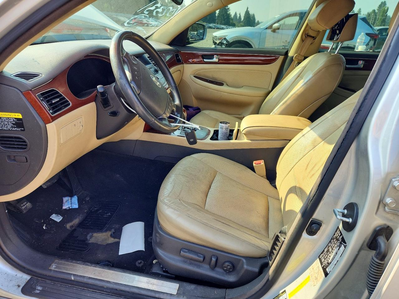 2012 Hyundai Genesis 3.8L - Фото 7