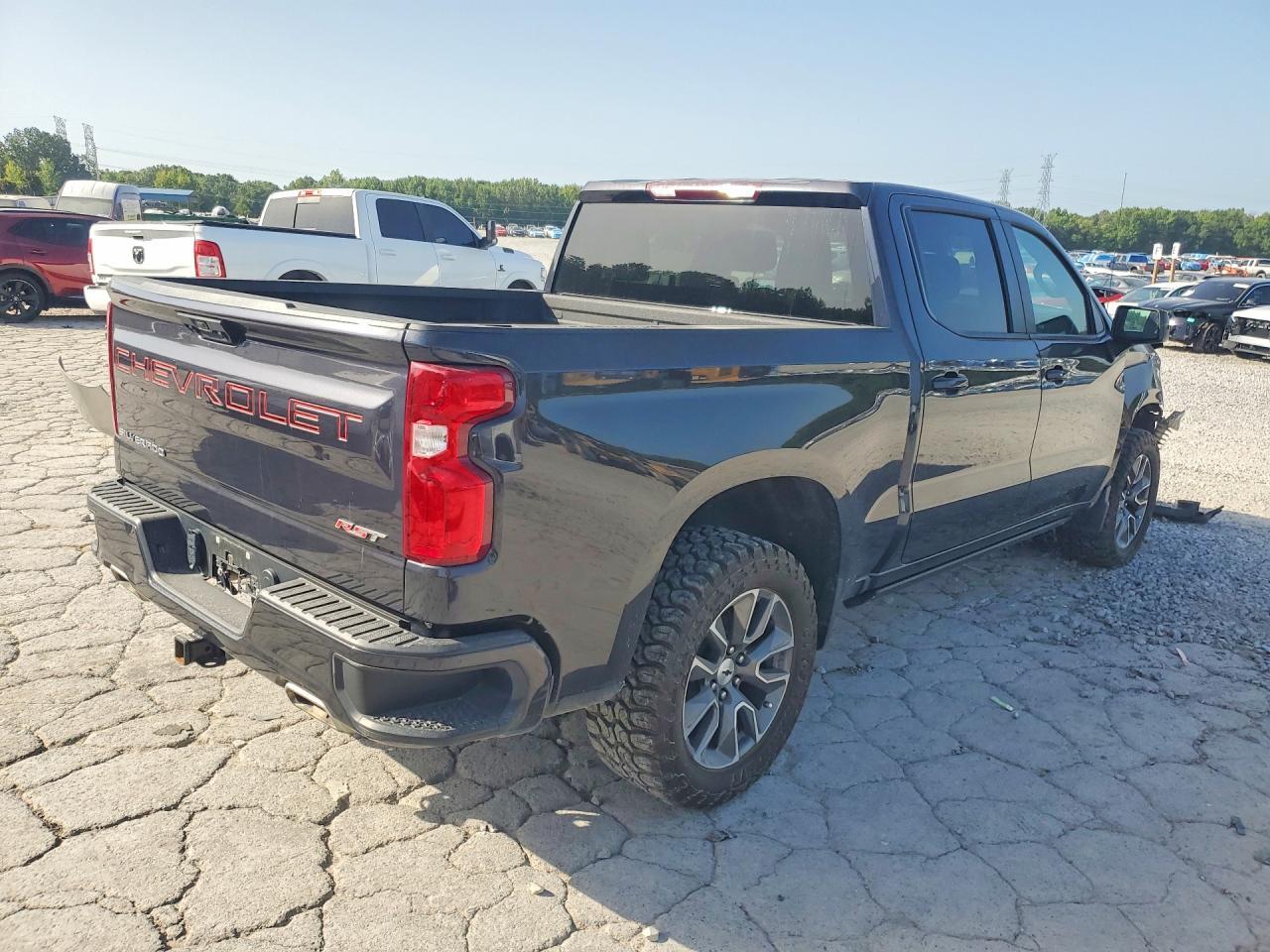 2024 Chevrolet Silverado K1500 Rst - Фото 3