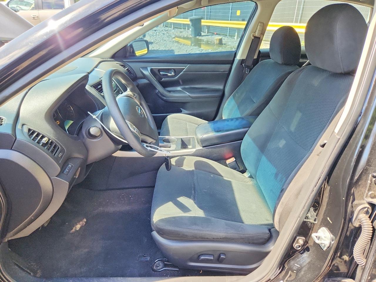 2015 Nissan Altima 2.5 S - Фото 7