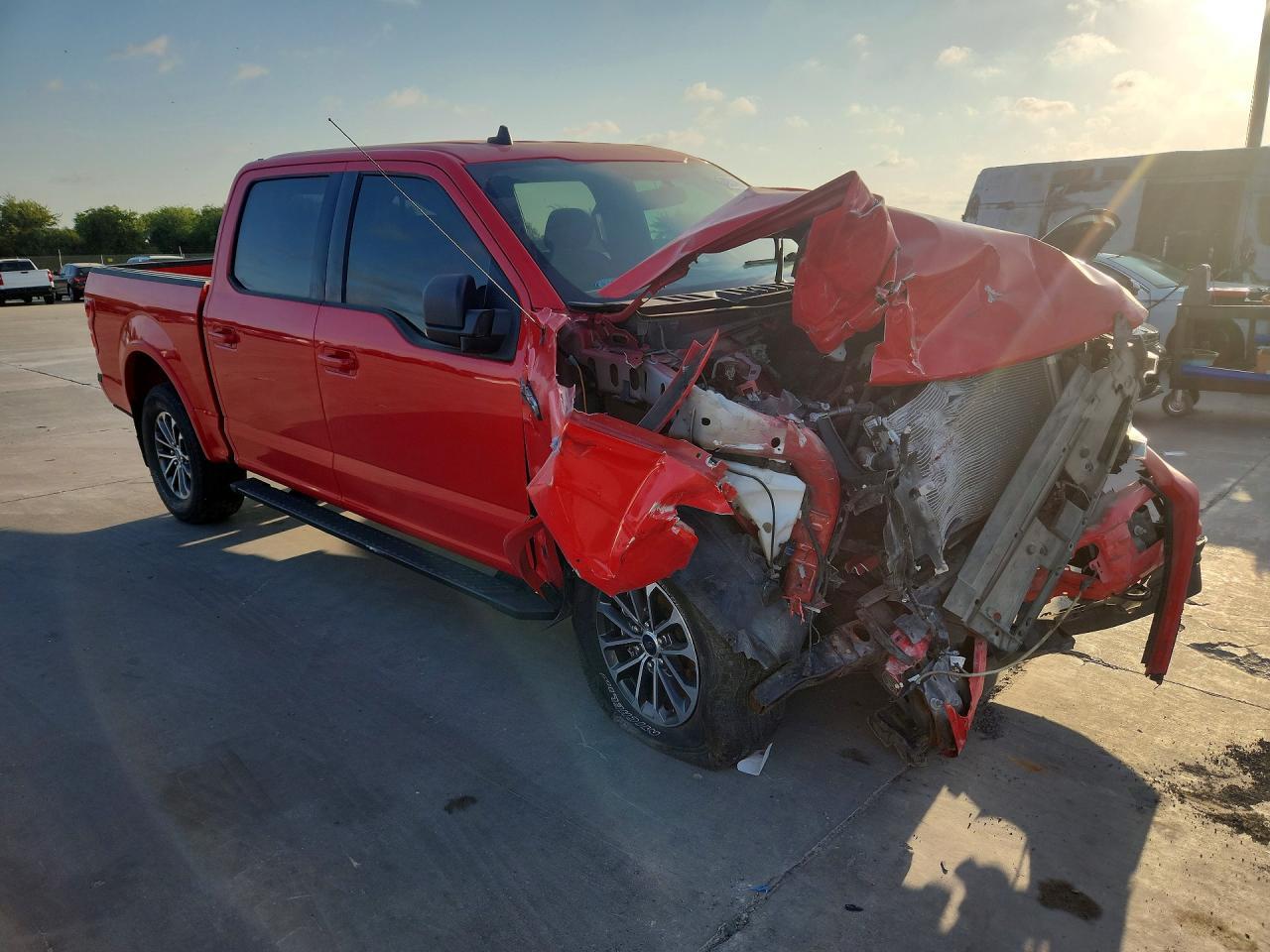 2020 Ford F150 Xlt - Фото 4