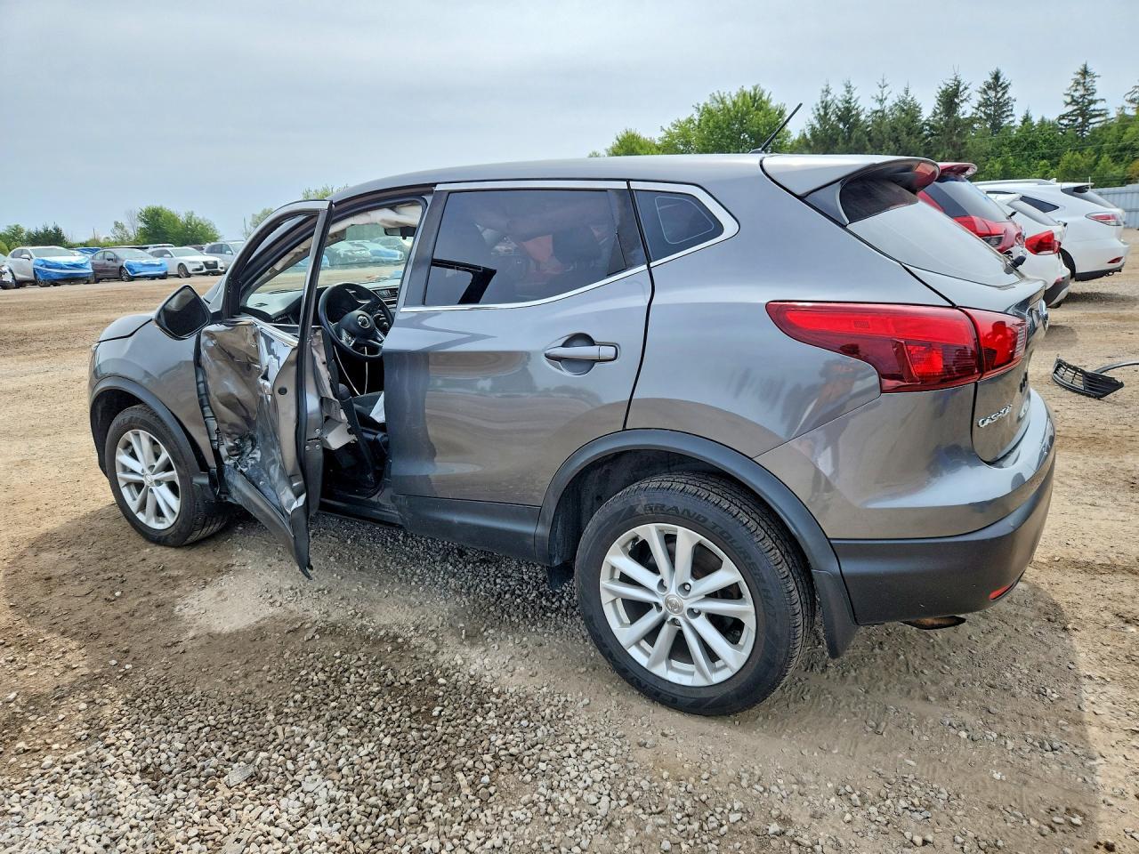 2018 Nissan Rogue Sport S - Фото 2
