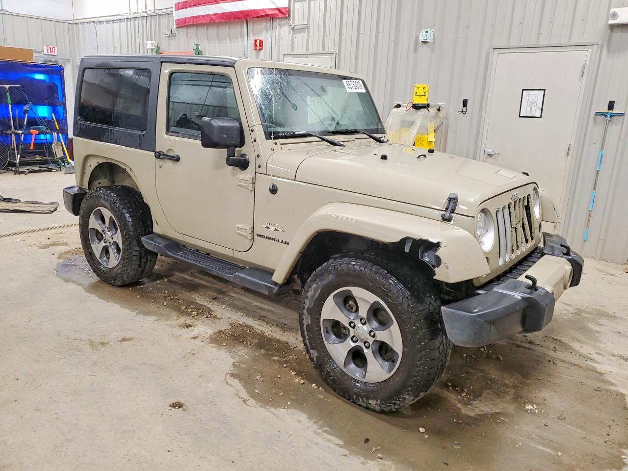 2017 Jeep Wrangler Sahara - Фото 4